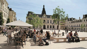 Place de l'Hôtel de Ville à Poitiers